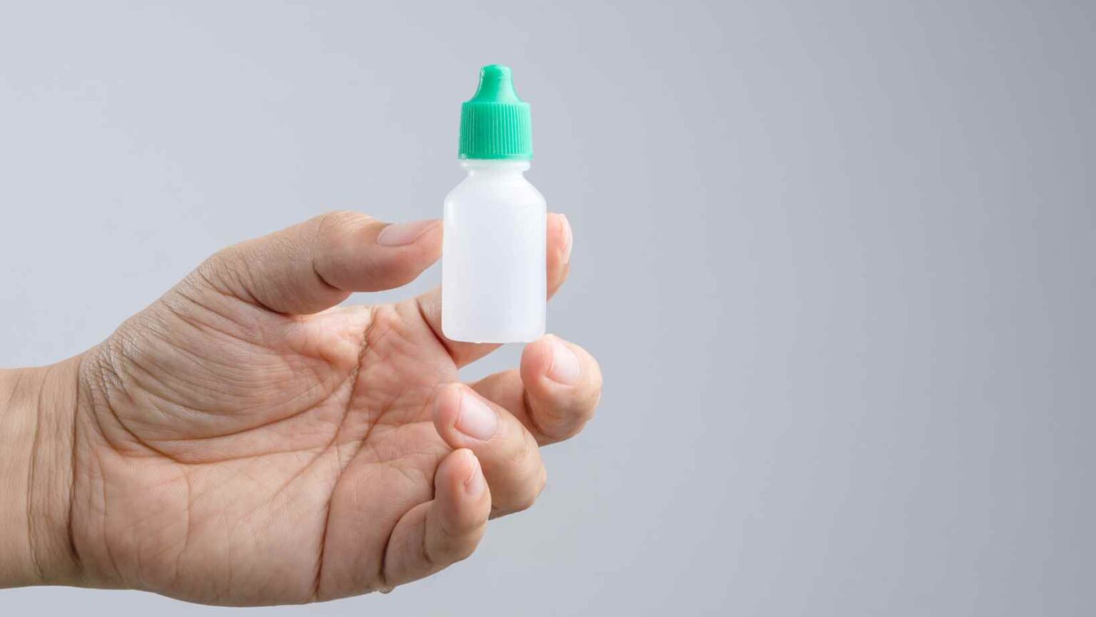 How Many Eye Drops in a 10 Ml Bottle A Step By Step Explanation
