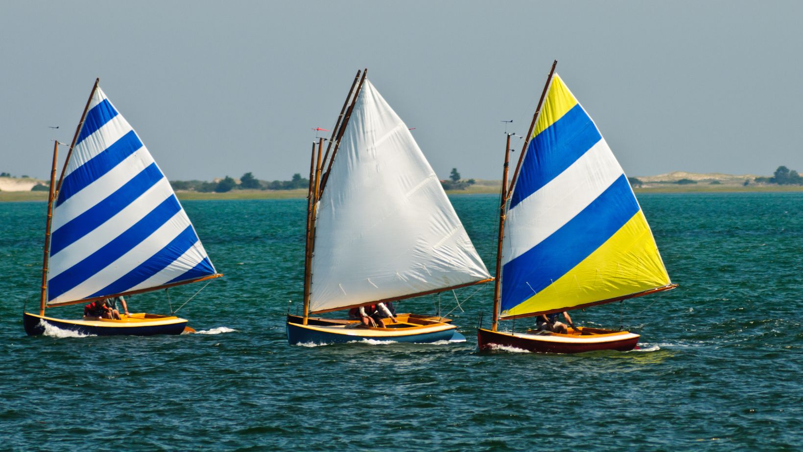what should a sailboat do when approaching a pwc